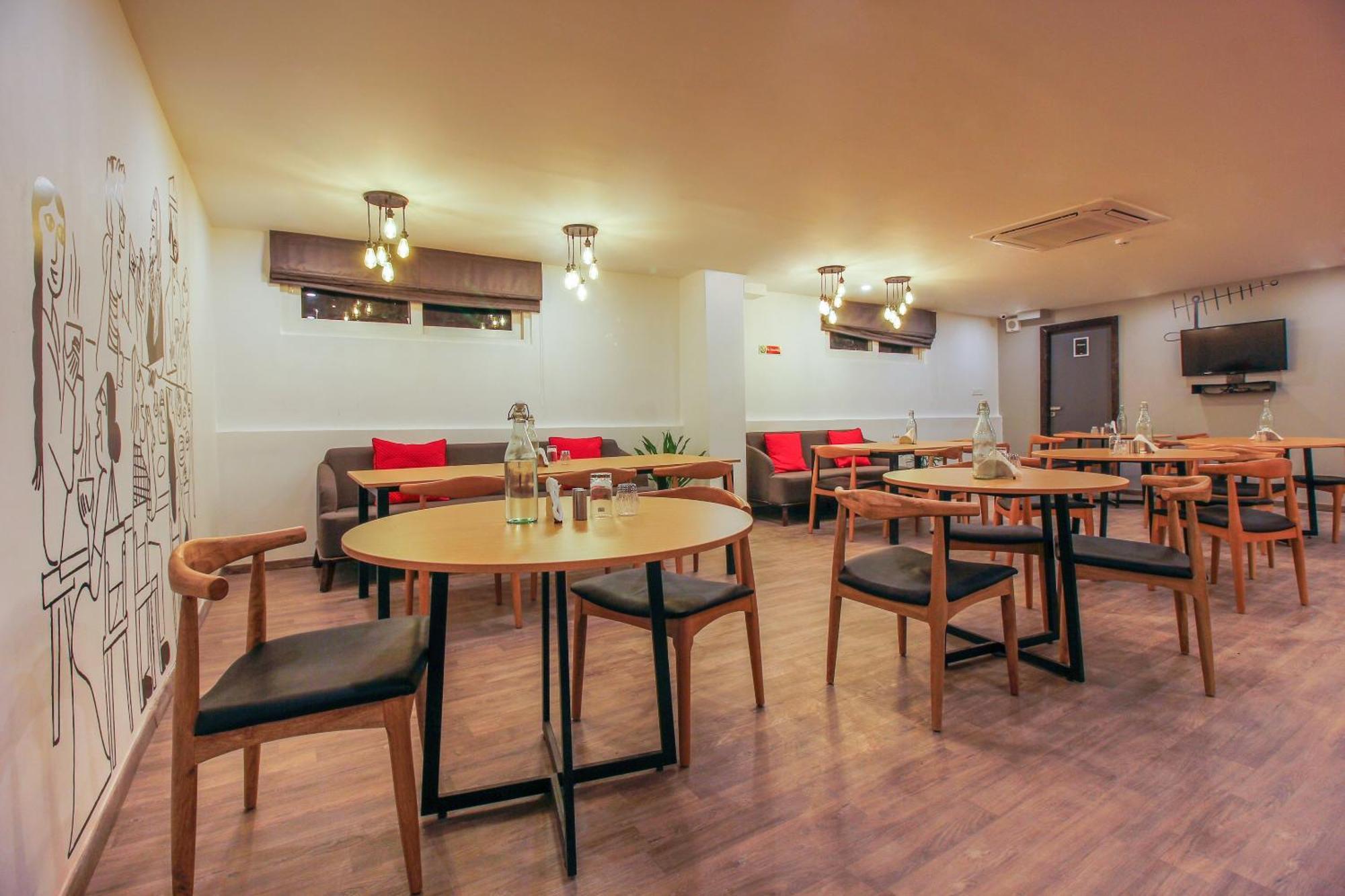 Hotel Townhouse White Ridge Shivam Road Lālāguda Esterno foto